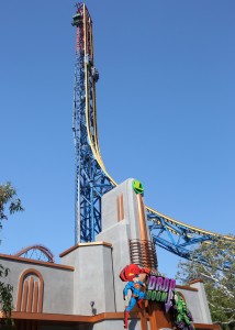 Lex Luthor Drop of Doom long view of ride with both Lex Luthor and Superman vehicles near top of tower COURTESY SIX FLAGS MAGIC MOUNTAIN